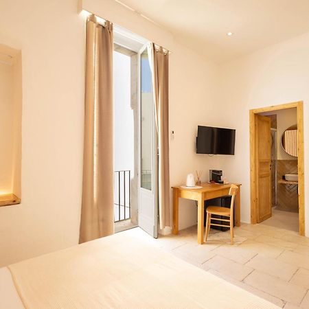 Palazzo Kapece Bed & Breakfast Monopoli Bagian luar foto