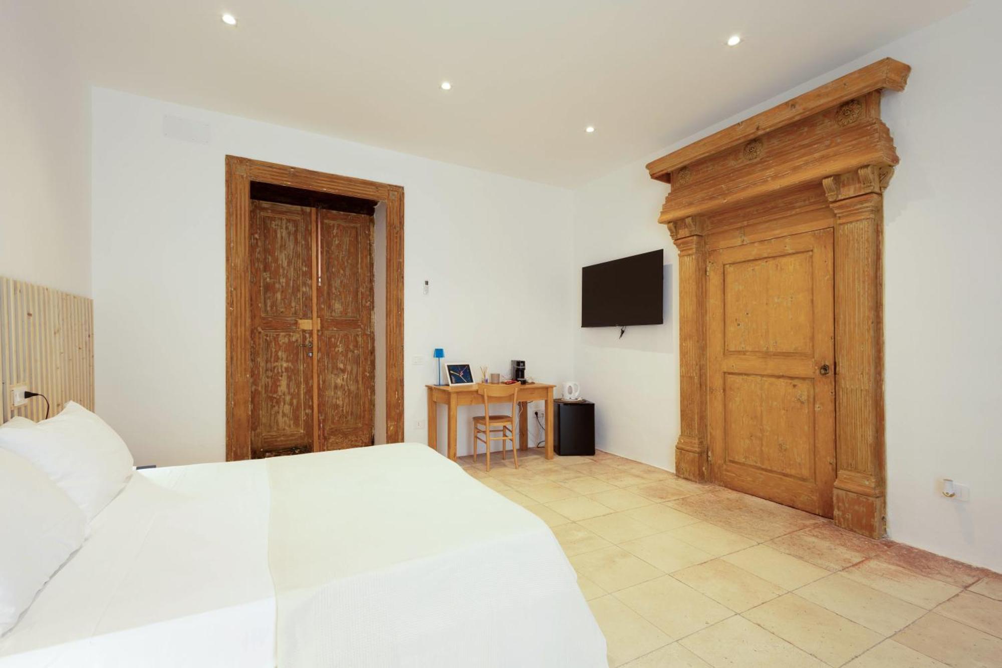 Palazzo Kapece Bed & Breakfast Monopoli Bagian luar foto