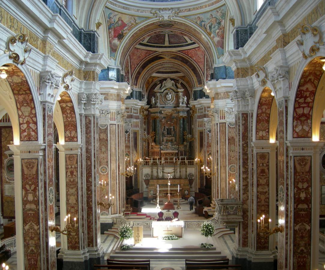 Palazzo Kapece Bed & Breakfast Monopoli Bagian luar foto