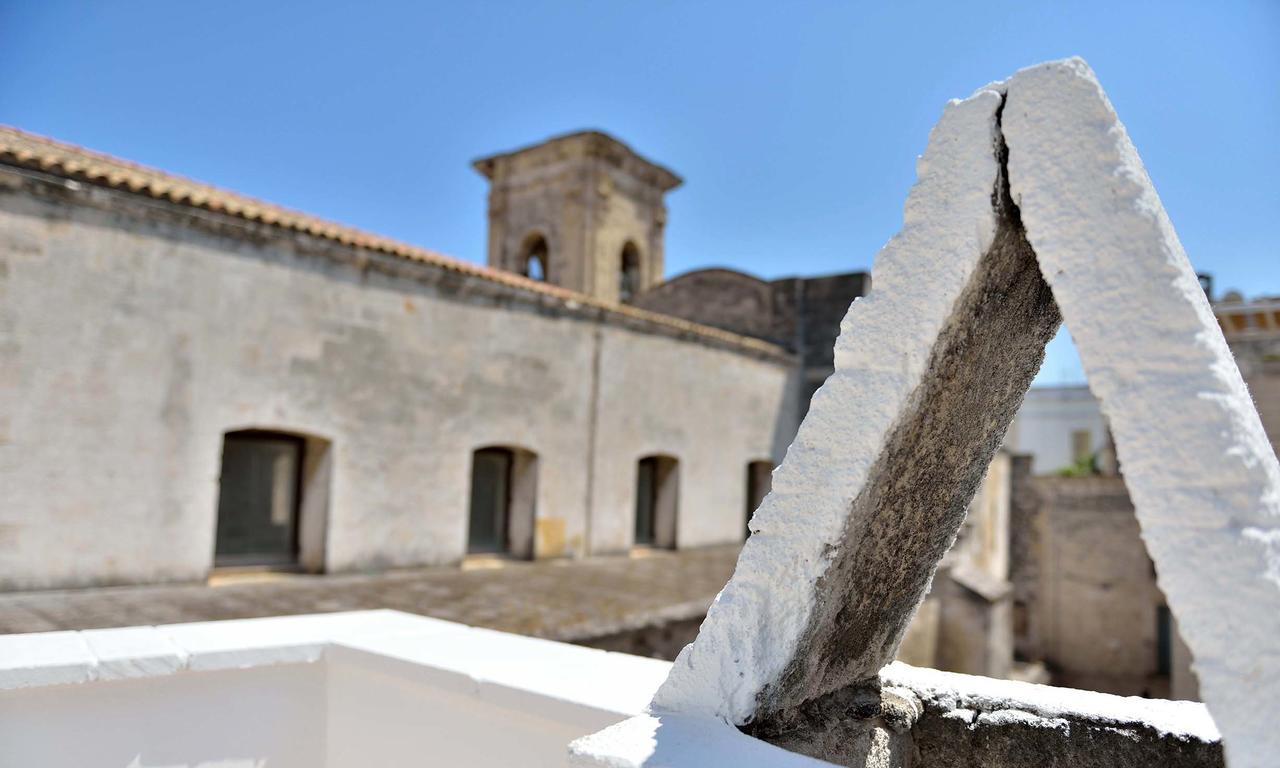 Palazzo Kapece Bed & Breakfast Monopoli Bagian luar foto