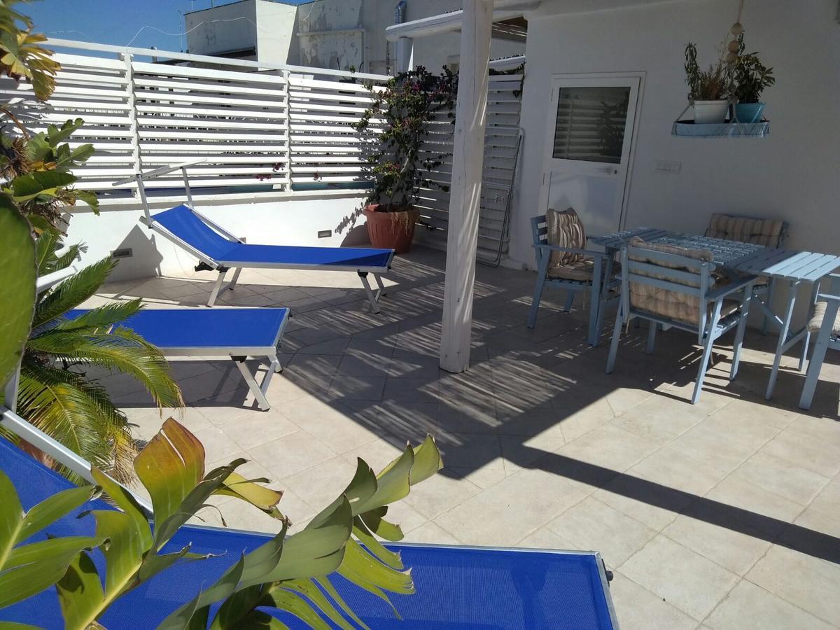 Palazzo Kapece Bed & Breakfast Monopoli Bagian luar foto