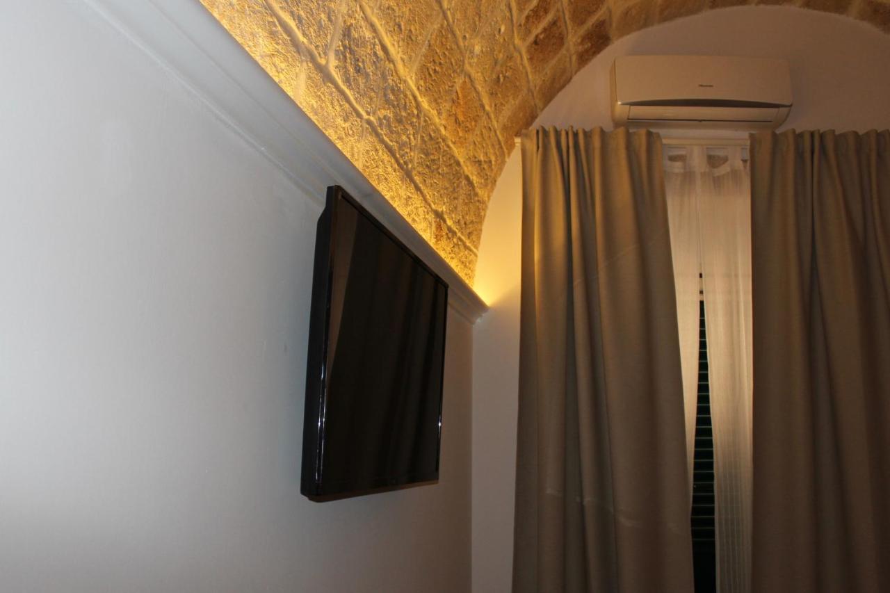 Palazzo Kapece Bed & Breakfast Monopoli Bagian luar foto